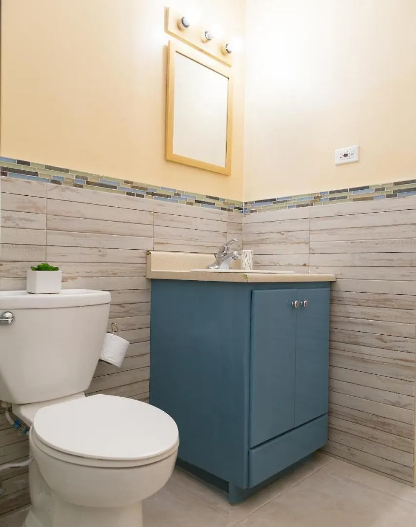 Choose To Be Happy At The Westbury - Two Bedroom Apartment Kingston Jamajka