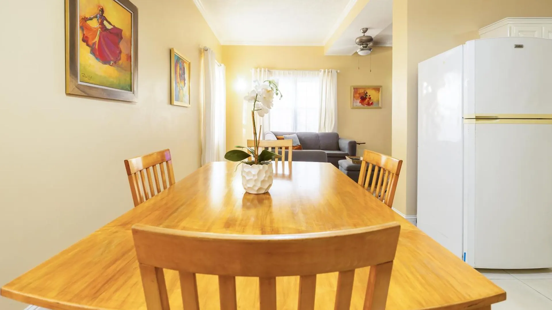 Choose To Be Happy At The Westbury - Two Bedroom Apartment Kingston 0*,